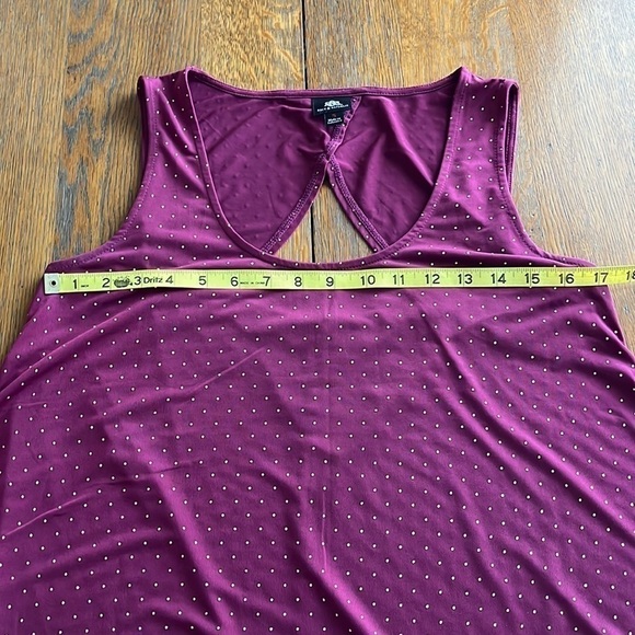 Rock & Republic swing tank top open back burgundy  gold raised dots size Small - Picture 7 of 11
